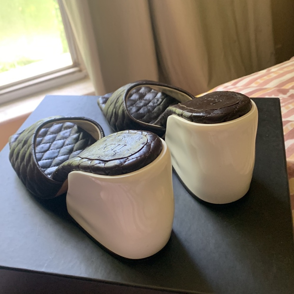Tibi Kenji sculpted heel mule, NWOT, Size 40. $65 - Picture 3 of 7